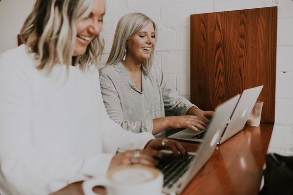 Comment animer et divertir les participants lors d'un événement caritatif ?